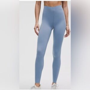 NWT LULULEMON Light Blue High-Waisted 28” Leggings